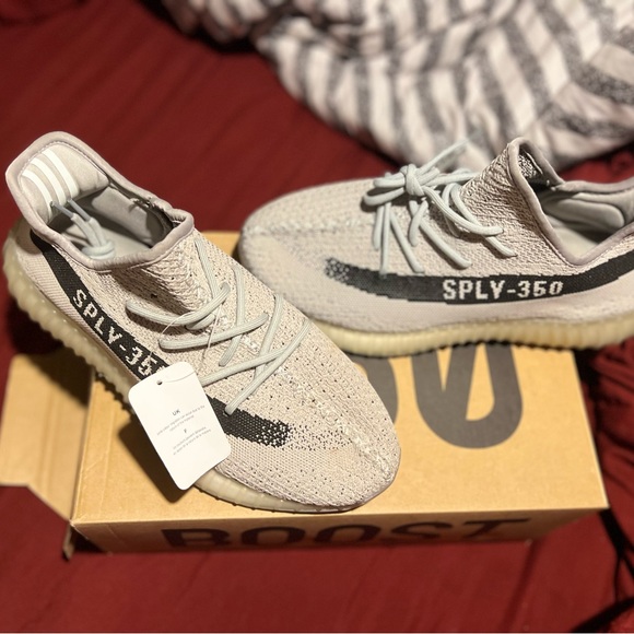 Yeezy boost 350 v2 Slate 100% Authentic main image 9